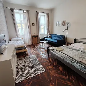  Apartament Hybesova2