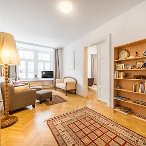  Apartman At The Three Princes