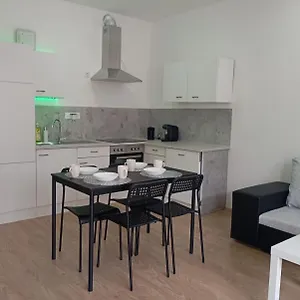  Apartmán Novy S Terasou