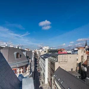 Apartmánový Dům U Tomana Hotel