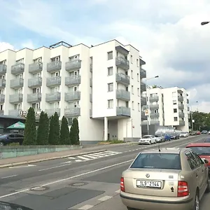 g-support-apartment.praguehotelsweb.com/